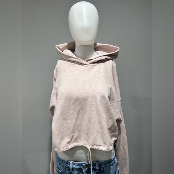 Aritzia The Group by Babaton Weekender Cinchable Pullover Cropped Hoodie Size M - Picture 2 of 8